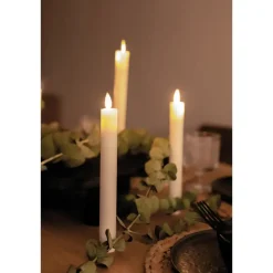 Anna's Collection Dinerkaarsen - wit - 2 stuks - LED - 23 cm Hot