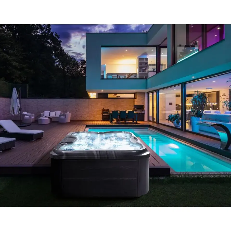 Beliani ARCELIA - Whirlpool buitenbad - Grijs - 215 x 180 cm - Acryl Best