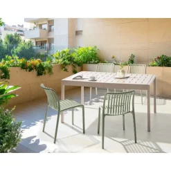 Beliani BARTICA - Tuintafel - Beige - 154 x 84 cm - Synthetisch materiaal Clearance