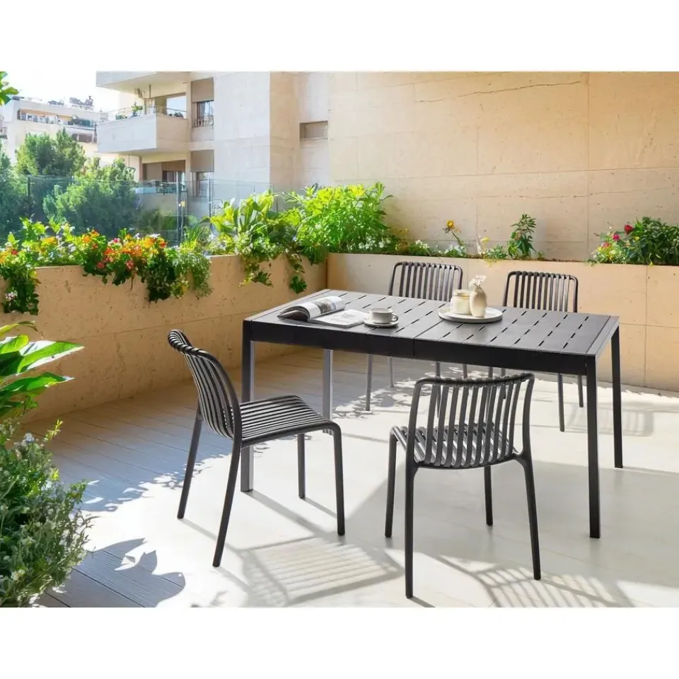 Beliani BARTICA - Tuintafel - zwart - 154 x 84 cm - Synthetisch materiaal Outlet