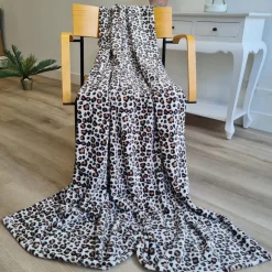 Bellatio Design Plaid fleece deken - luipaard print - 120 x 160cm New