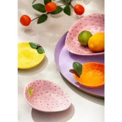 Leen Bakker Bordje Aardbei - roze - aardewerk - 5,5x13,5x14 cm Sale