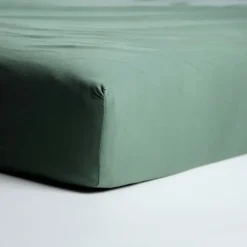 Cinderella - Hoeslaken - Tot 25 cm matrashoogte - Jersey - 140x200 cm - Groen Hot