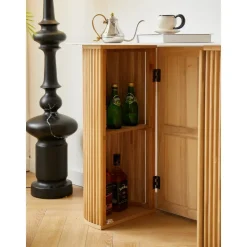 Nordlys Console van hout met marmerlook blad