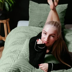 Sleeptime Dekbedovertrek Teddy Rib 140x220 – Fluweelzacht & Knus Design - Groen Sale