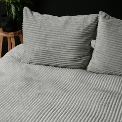 Sleeptime Dekbedovertrek Teddy Rib 240x220 – Fluweelzacht & Knus Design - Grijs Sale