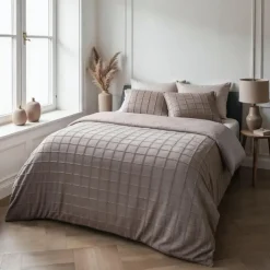 Sleeptime Dekbedovertrek 240x220 – Furry Check Design & Zacht Warm Fleece Online