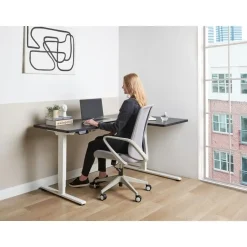 Beliani DESTINES - Elektrisch bureau - Wit/Zwart - Rechtszijdig - Vezelplaat Discount