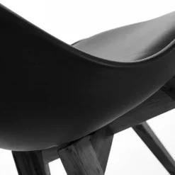 Leen Bakker Essence Madera Eetkamerstoel Zwart - Zwarte Houten Poten Outlet