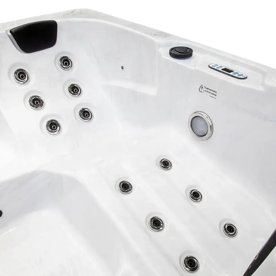 Merkloos HOME DELUXE WHITE MARBLE buitenwhirlpool met opstap en thermische afdekking