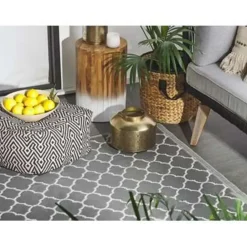 Beliani SURAT - Outdoor kleed - Grijs - 120 x 180 cm - Polypropyleen New