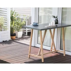 Beliani TALAMONE - Tuintafel - Lichthout/Grijs - 140 x 70 cm - Vezelcement Clearance