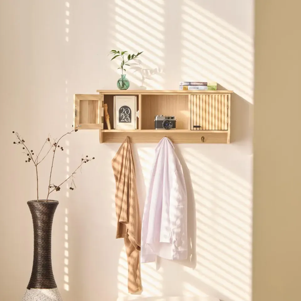 Nordlys Wandkapstok van hout met 2 deuren Online